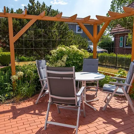 Lägenhet Zur Friedenseiche Zingst