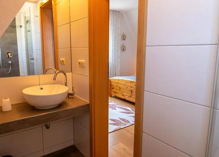 Zur Friedenseiche 公寓 青斯特